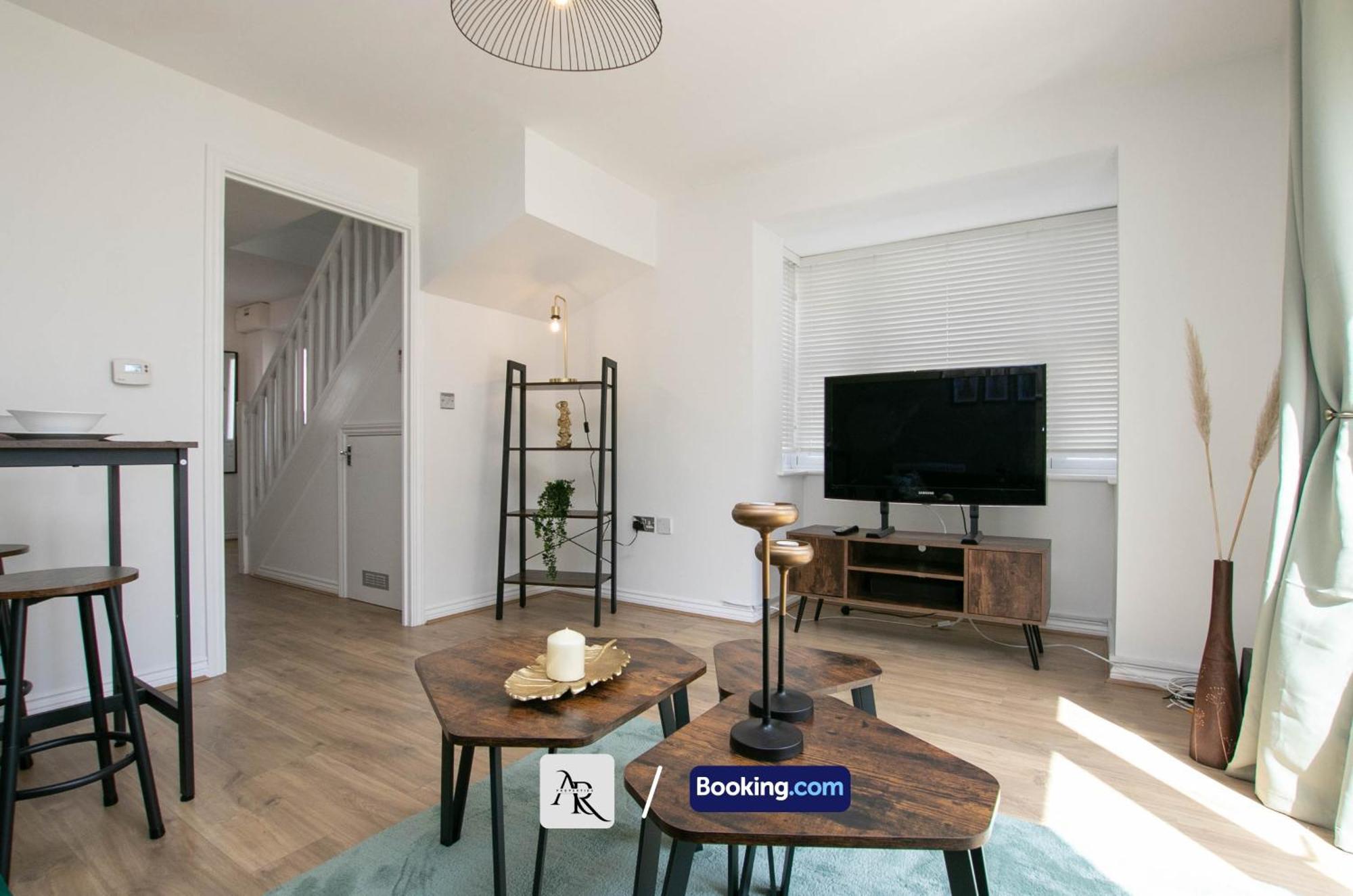 Cozy House By Ar Properties Short Lets & Serviced Accommodation Colchester Eksteriør bilde